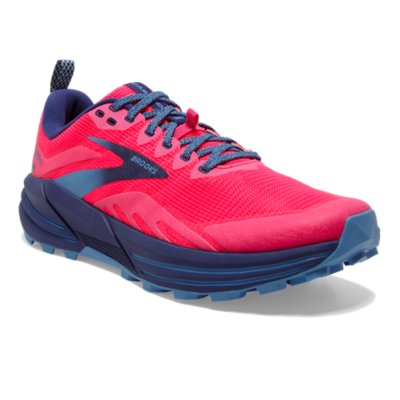 chaussures de trail femme cascadia 16