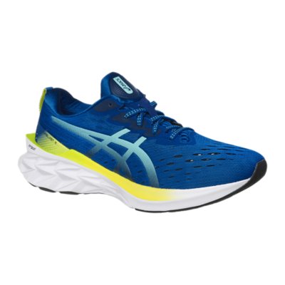 chaussures de running homme novablast 2