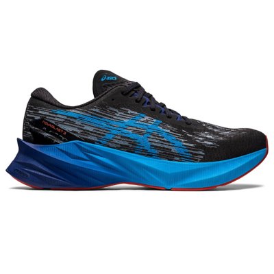 chaussures de running homme novablast 3