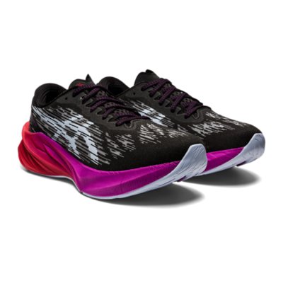 chaussures de running femme novablast 3
