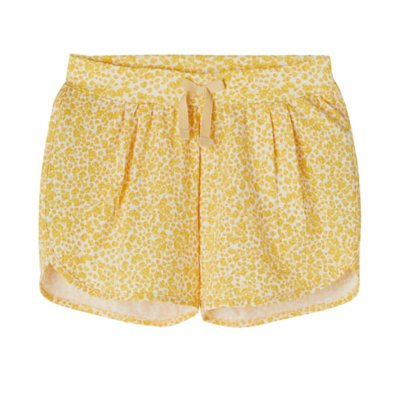 short fille nkfjasphine camp