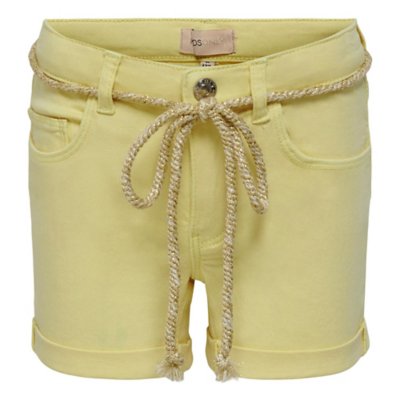 short fille konclaudia