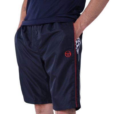 short homme dispersa