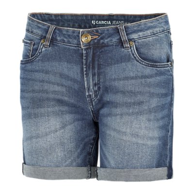 short femme rachelle