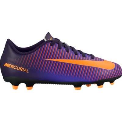 chaussure de foot intersport