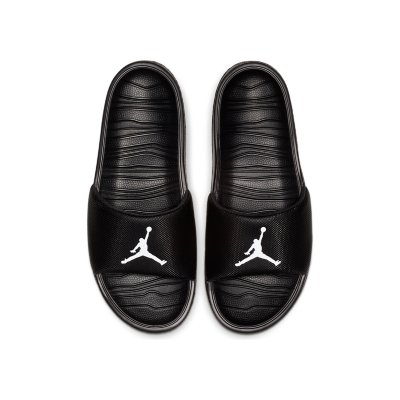 prix claquette nike jordan