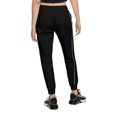 Intersport jogging shop nike femme