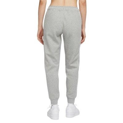 Pantalon nike 2024 femme intersport