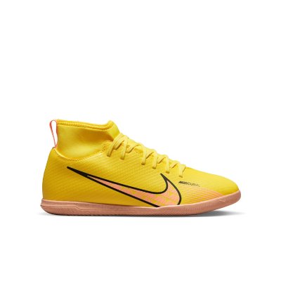 Chaussure foot 2025 nike intersport