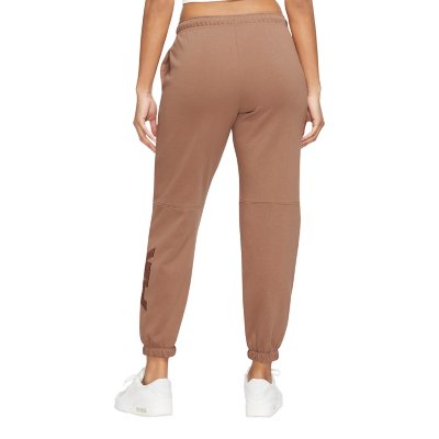 Jogging nike femme outlet intersport