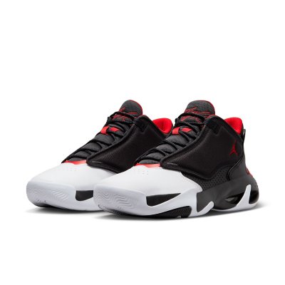 Chaussure de shop basketball jordan