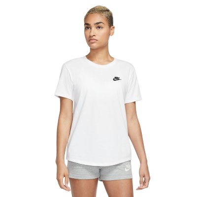 tee-shirt à manches courtes femme nike sportswear club essentials