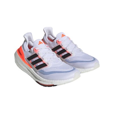 chaussures de running homme ultraboost light