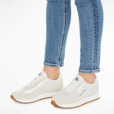 Calvin Klein Jeans RUNNER LACEUP SNEAKE Blanc - Chaussures Basket Femme  49,00 €